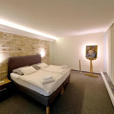 Vida Prostorny 220 M2 3Br Apartman S Krbem A Zahradou, Idealni Pro Rodiny Prague Exterior photo