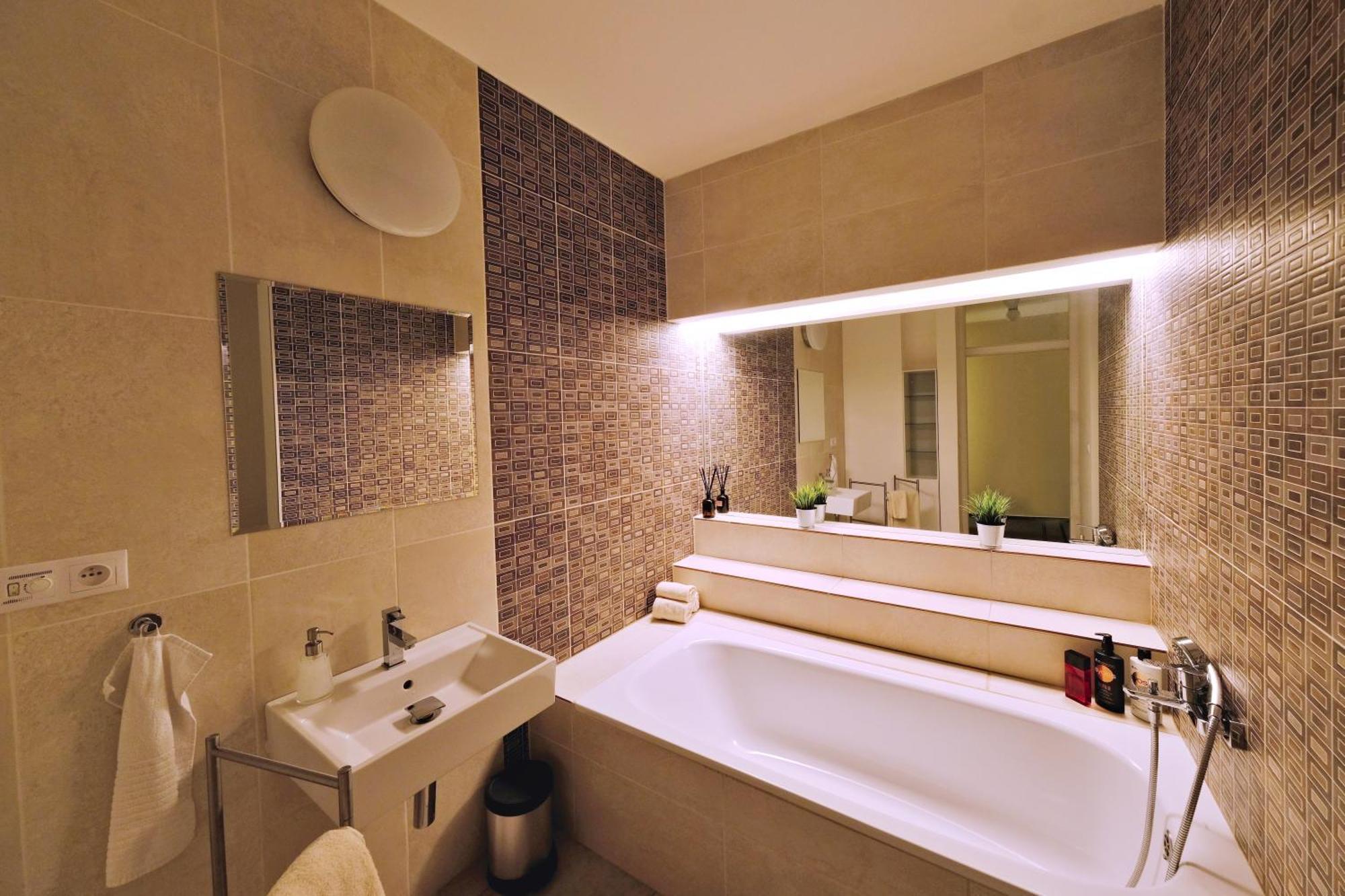 Vida Prostorny 220 M2 3br S Krbem A Zahradou, Idealni Pro Rodiny Appartamento